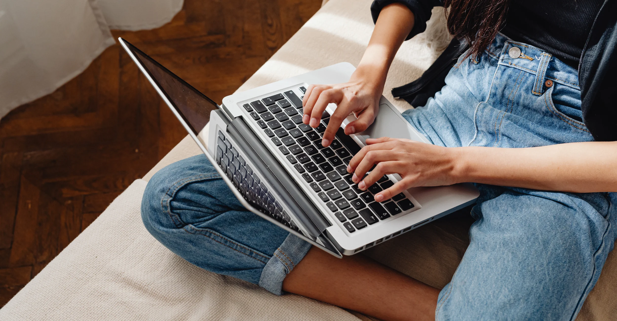Kurs online czy&nbsp;wsparcie 1:1? Jaką ścieżkę rozwoju wybrać dla siebie?
